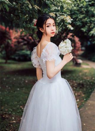 盛世宠婚顾少轻点疼顾子言免费